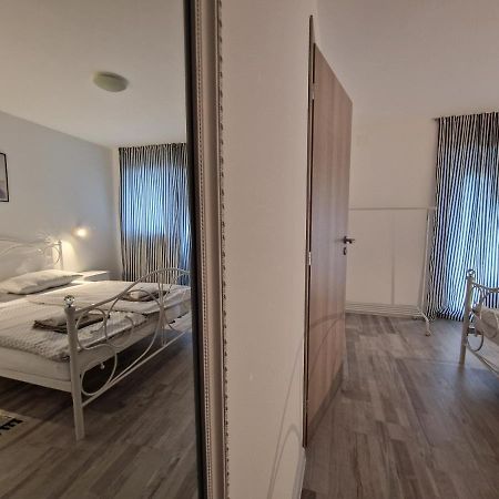Apartman Castle Tusilovic Esterno foto