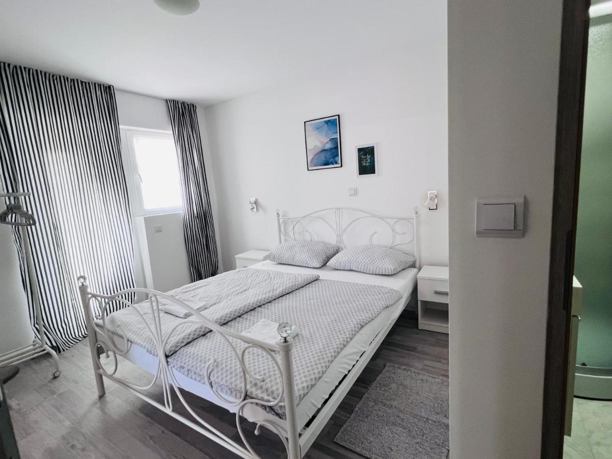 Apartman Castle Tusilovic Esterno foto